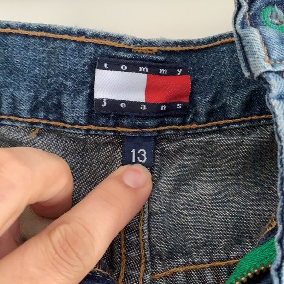 3/$15 - Vintage Tommy Jeans Denim  Skirt - Picture 4 of 5